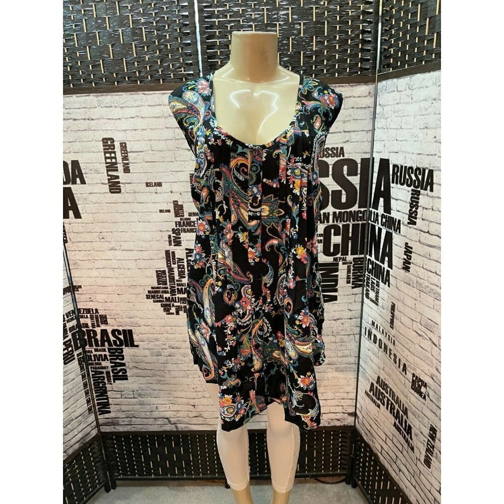 Chelsea Studio Plus 34/36 Black Floral Paisley Tie Back Sleeveless Top